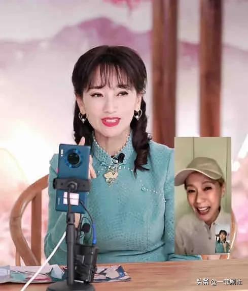 吃瓜娱乐圈直播吐槽,吃瓜群众笑谈明星幕后